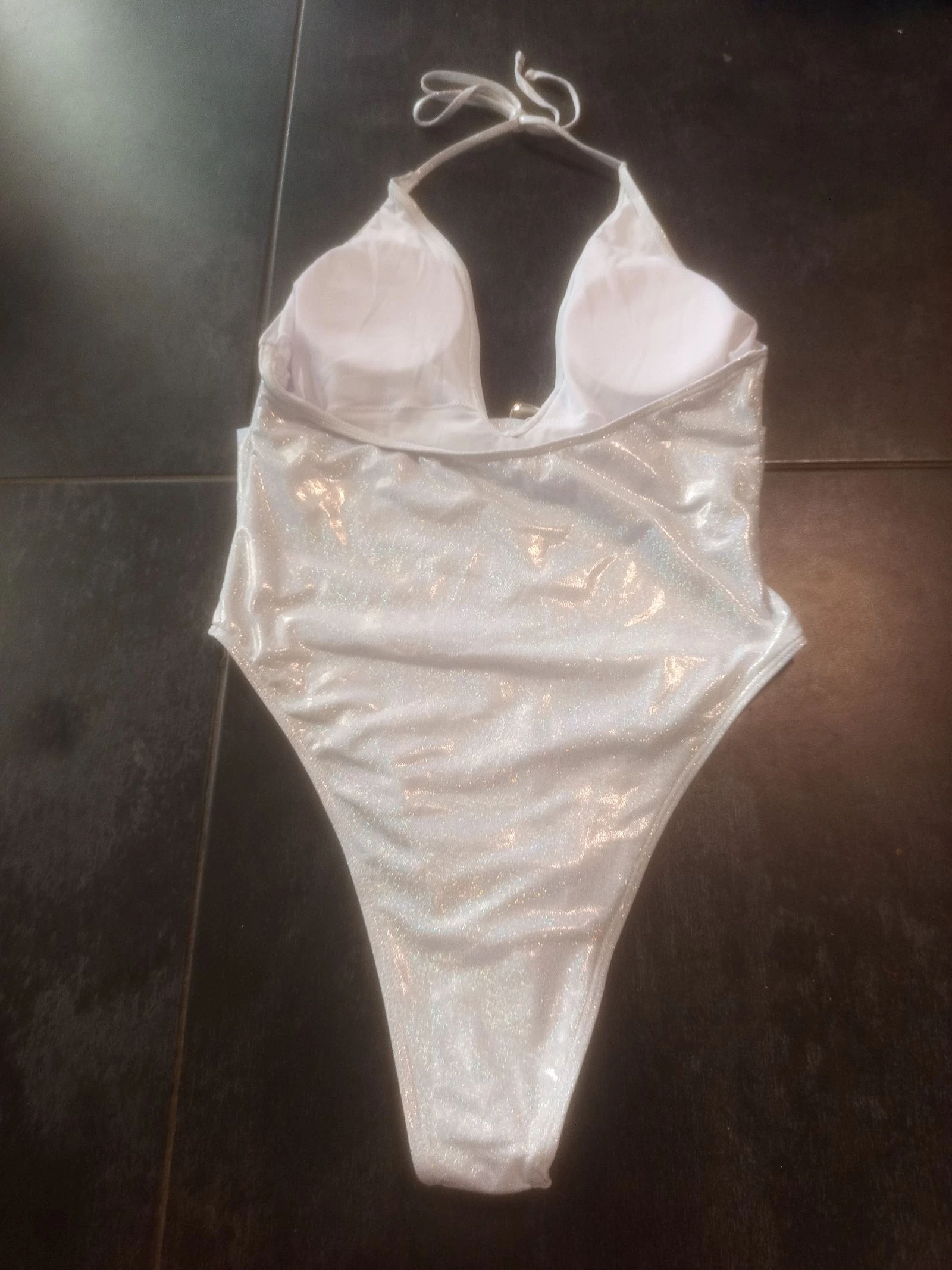 Maillot de bain argenté brillant avec ceinture – photo 7